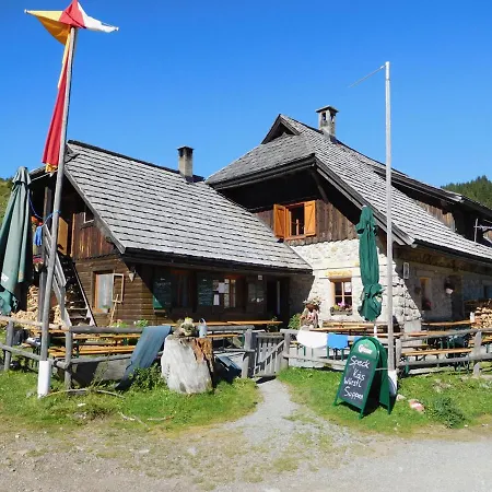 Straniger Alm Feriegård