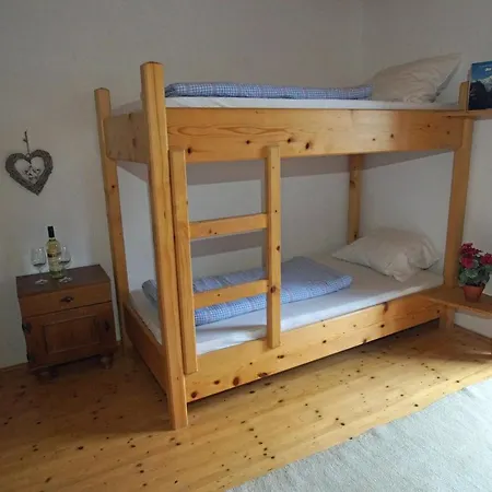 Straniger Alm Lantgård *