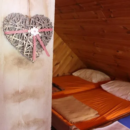 Straniger Alm Farm stay