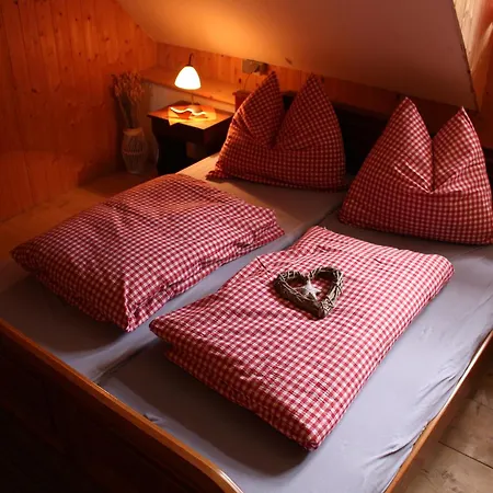 Straniger Alm Farm stay